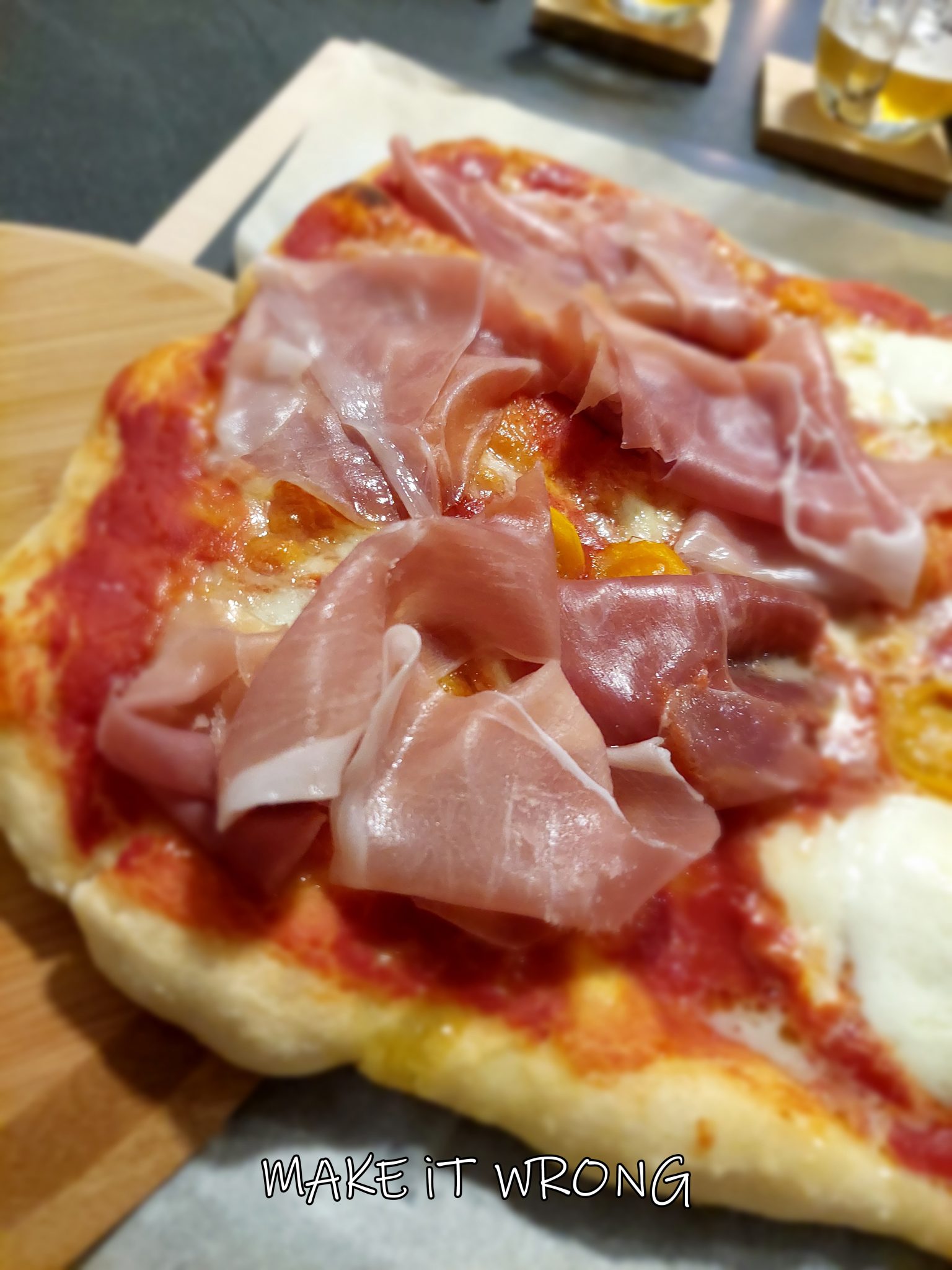 Pizza con prosciutto crudo • Cake On Cloud